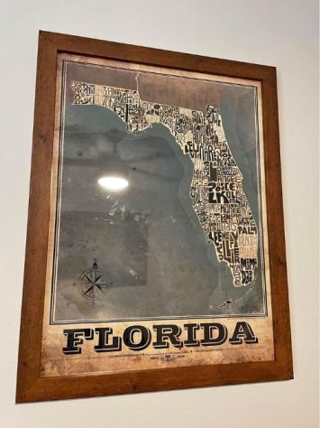 Florida gifts A framed animated poster with the map of Florida