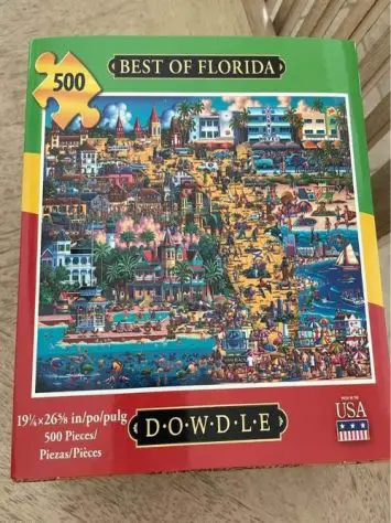 Florida gifts The box of an animated jigsaw puzzle of the map of Florida