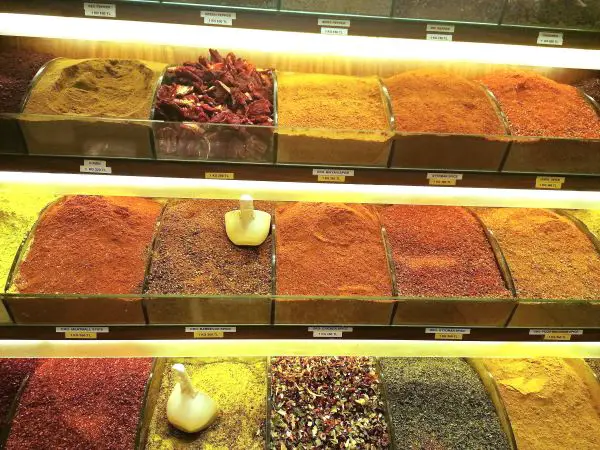 Turkish gifts Boxes filles with colorful spices