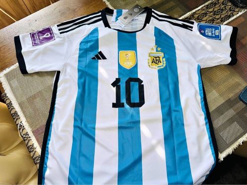 Argentina gifts The national soccer jersey from Argentina