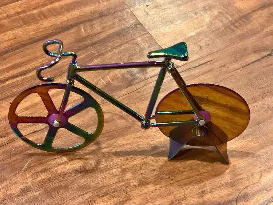 gifts for pizza lovers A pizza cutter in the shape of a bicycle