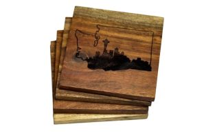 Seattle gifts A set of four wooden coasters with the skyline of Seattle and the map of Washington