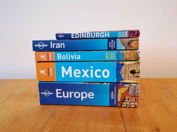 A deck of travel guides