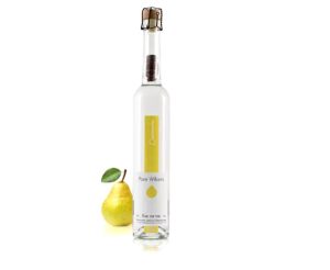 A bottle of brandy made from pears i Luxembourg